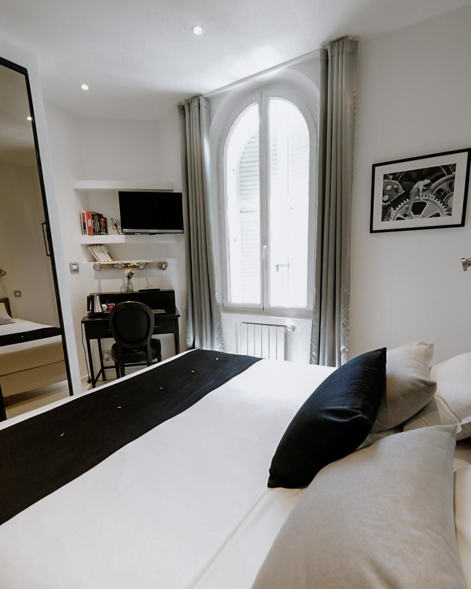 Idéal Séjour - Hôtel de Charme et Atypique Cannes Exterior foto